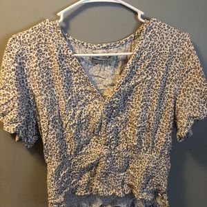 Abercrombie & Fitch cropped blouse